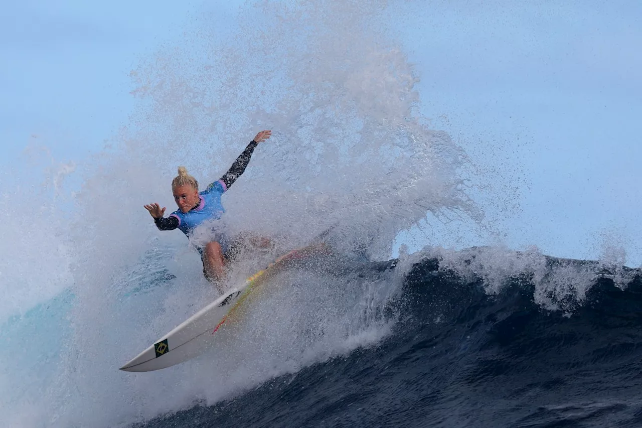 Do cinema ao prata olímpico: surfista brasileira nos Jogos de Paris foi dublê no filme 'Soul Surfer