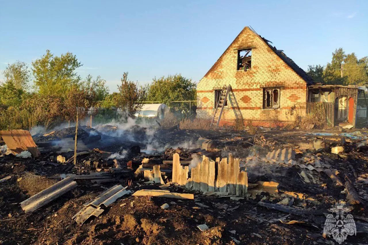 В Мордовии дети сожгли гараж, сарай и дом, когда жарили хлеб на костре