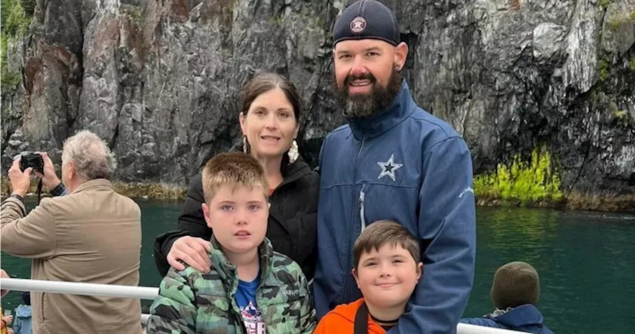 Search suspended for missing family of 4 after boat sinks off Alaska coast