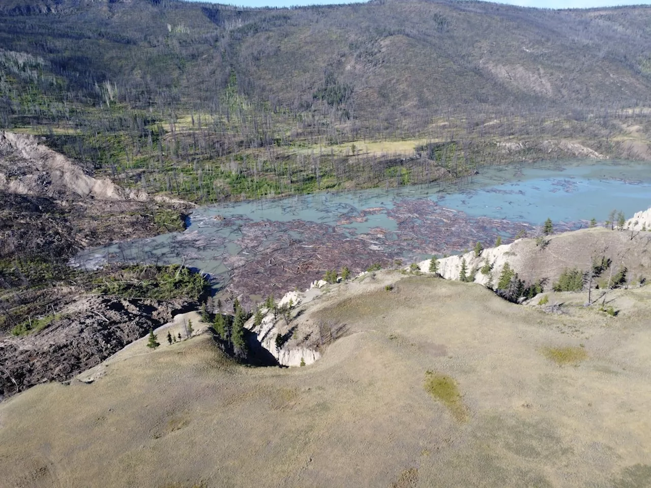 Modelling shows water from dam caused by B.C. slide to reach Fraser River today