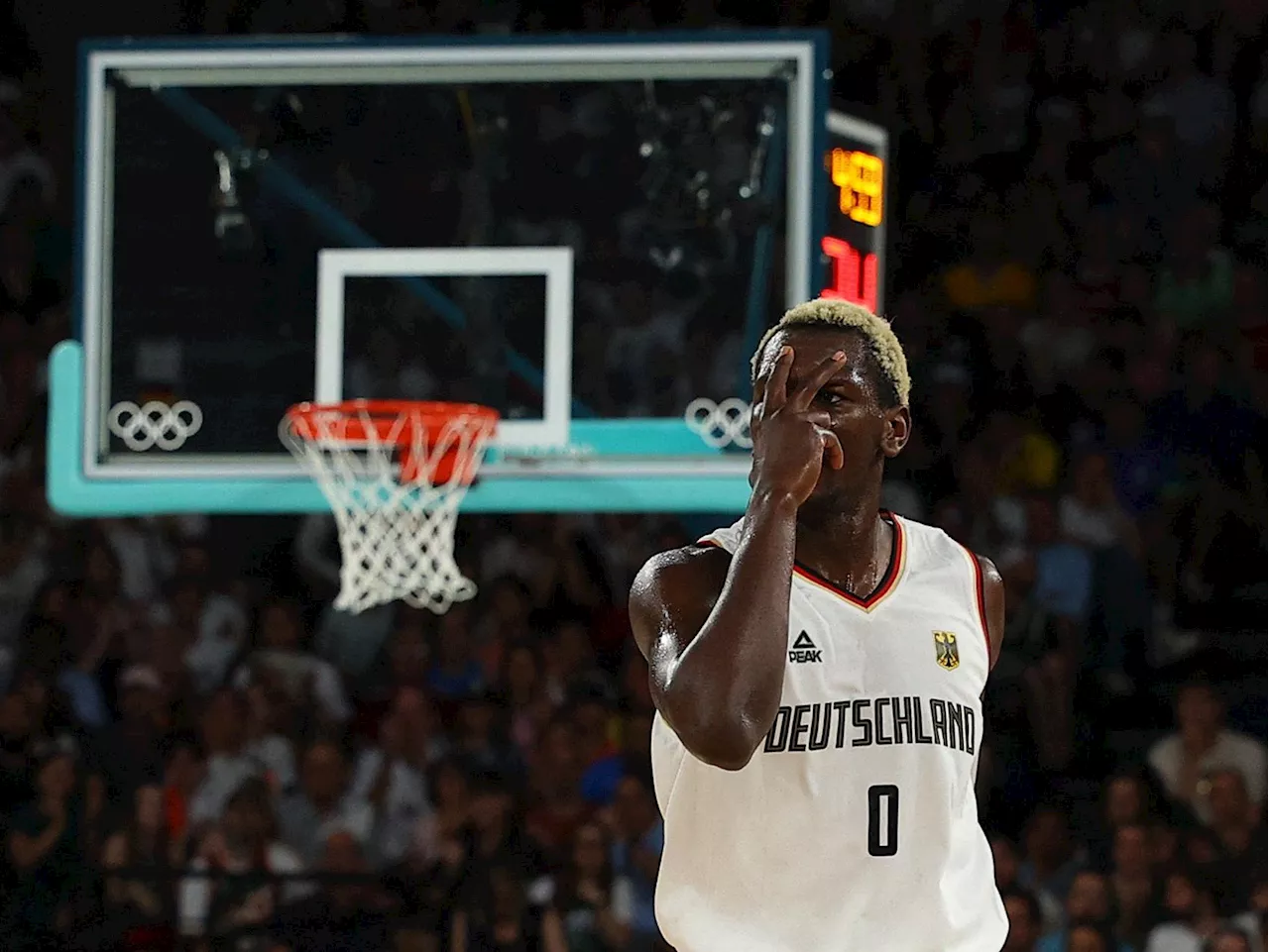 FIBA champs Germany beat Greece to be first through to Olympic basketball semifinals