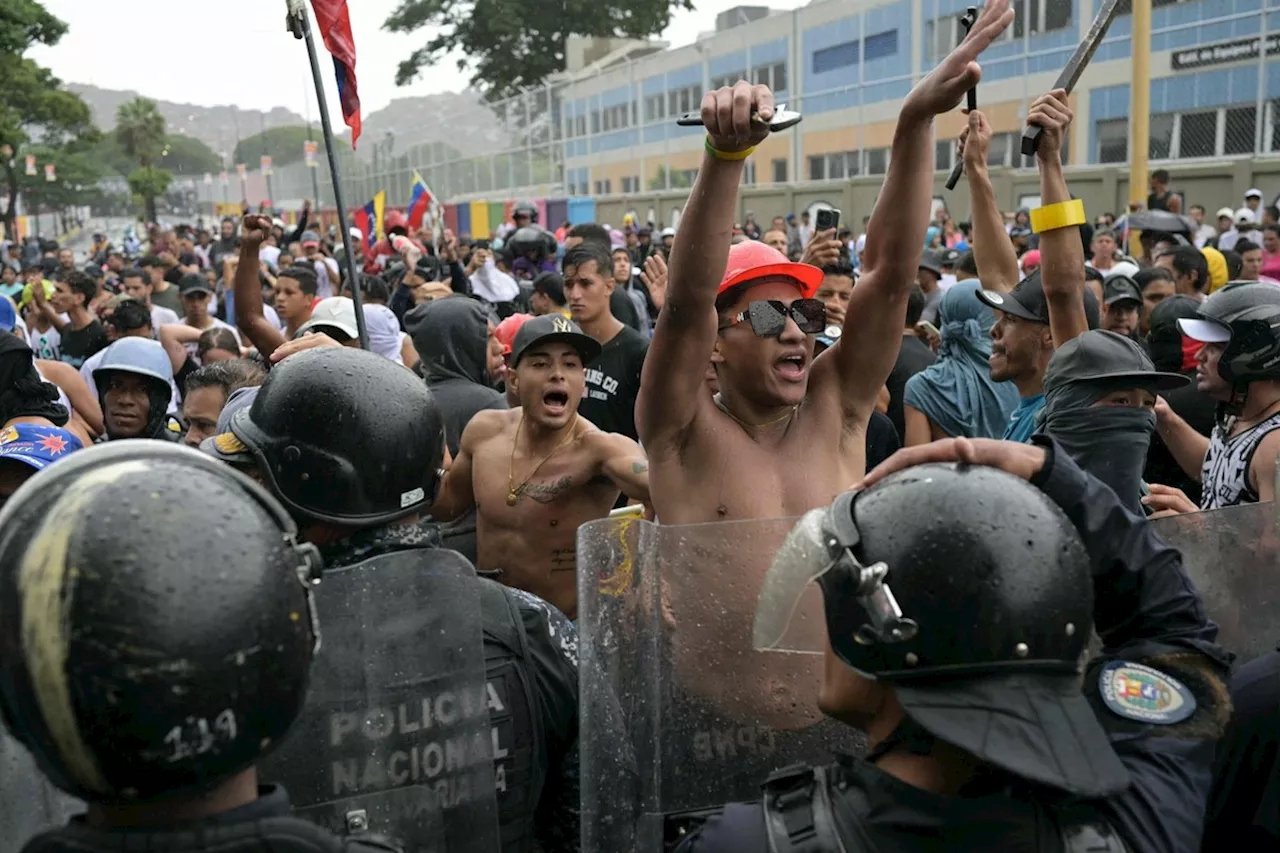 Número de mortos em protestos contra resultados da eleição na Venezuela sobe para 24