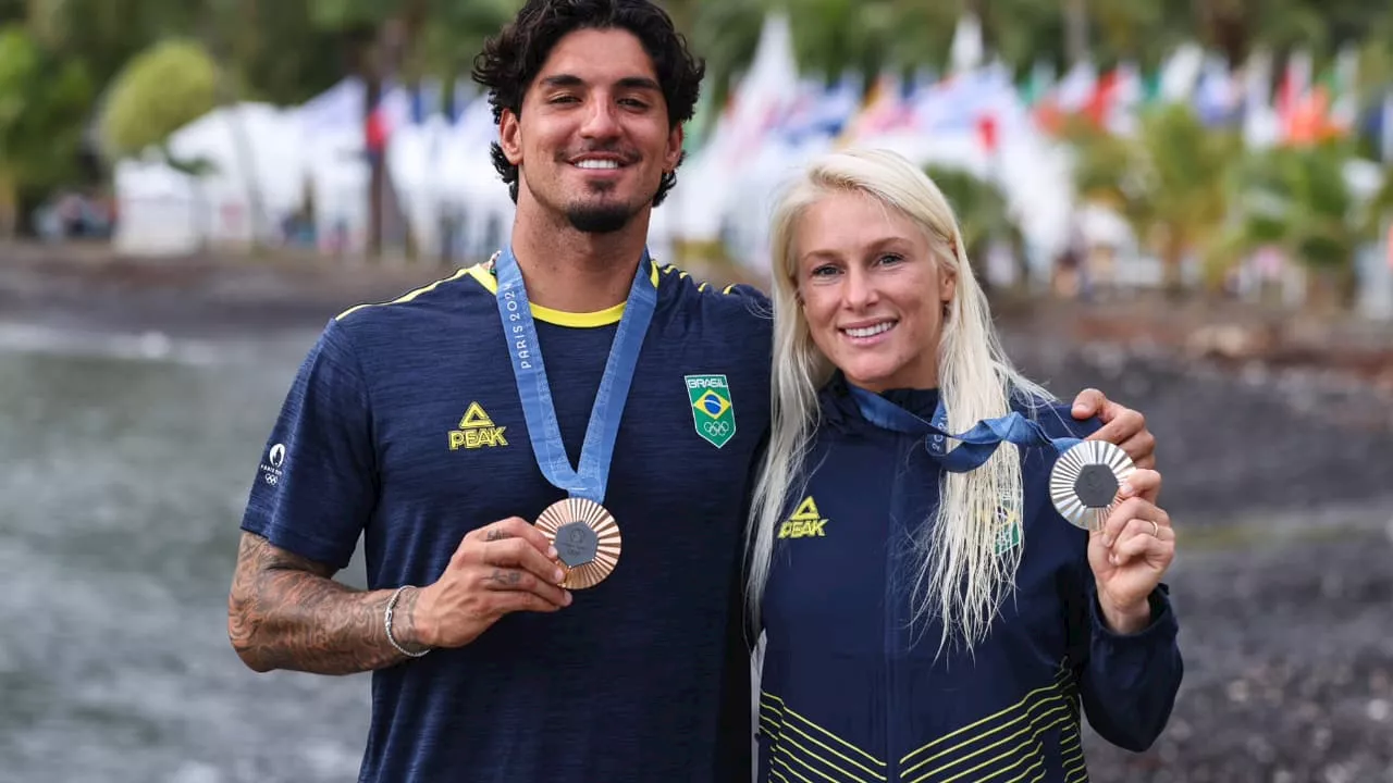 Como está a situação de Gabriel Medina e Tatiana Weston-Webb na atual temporada da WSL?