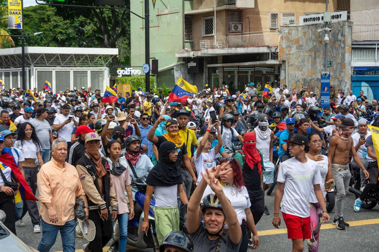 Au Venezuela, l’opposition appelle l’armée à se ranger « du côté du peuple », le parquet répond avec des poursuites pénales