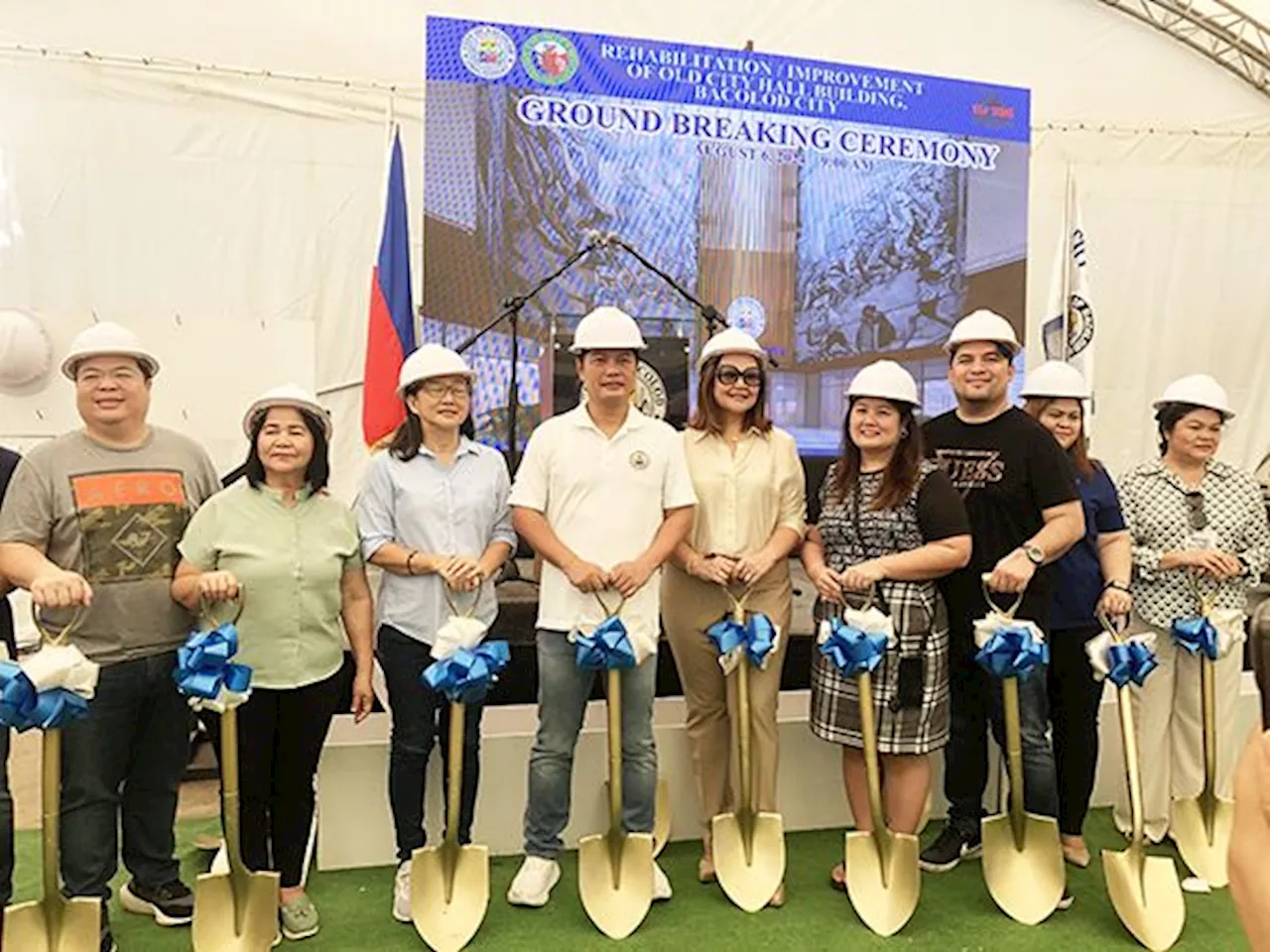 Bacolod building modern city hall in historic site