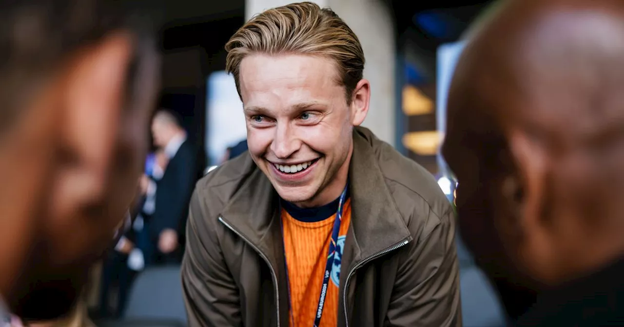 Man United get Frenkie de Jong 'greenlight' as Martial transfer 'considered'