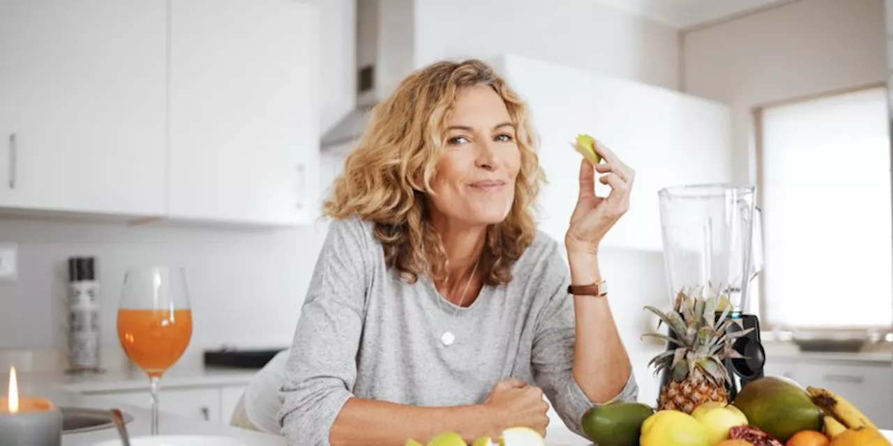 3 Foods That Reduce Wrinkles & Dark Spots, According To Research