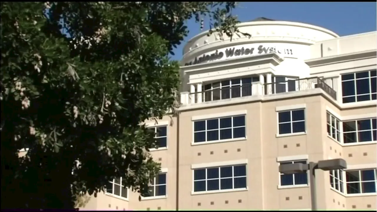 SAWS cleaning up sewer spill on North Side