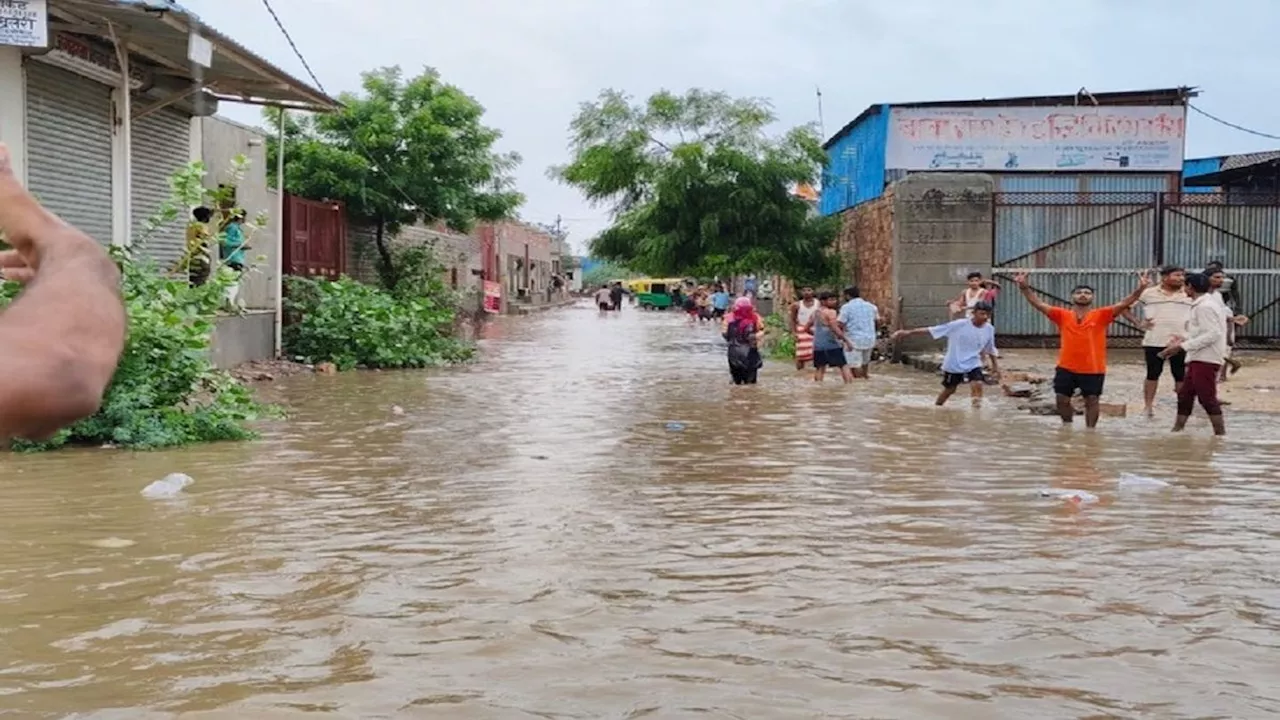 लोहावट विधानसभा क्षेत्र में मानसून का कहर जारी, बाढ़ जैसे हालात