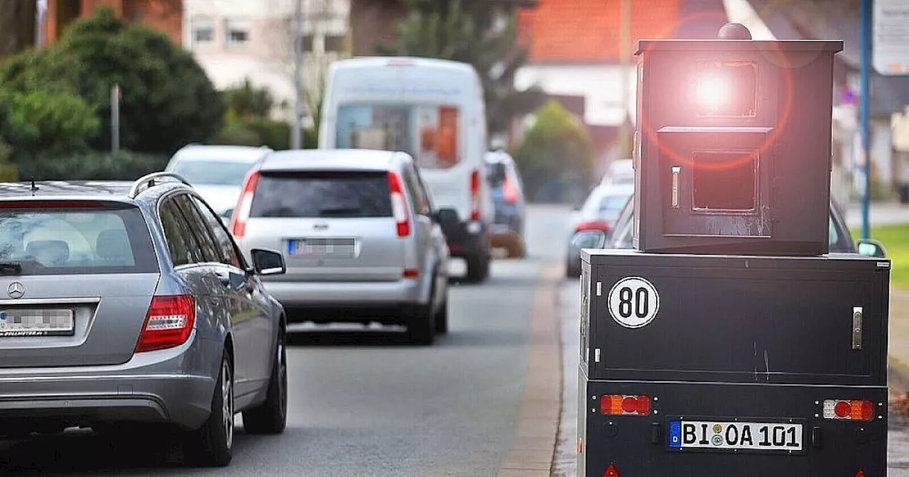 Blitzermarathon in Bielefeld: Polizei kontrolliert, mobile Blitzer an 40 Straßen