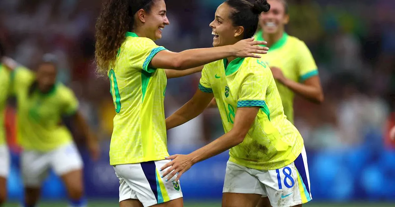 Brasil não sente falta de Marta, põe Espanha 'na roda' e vai à final no futebol