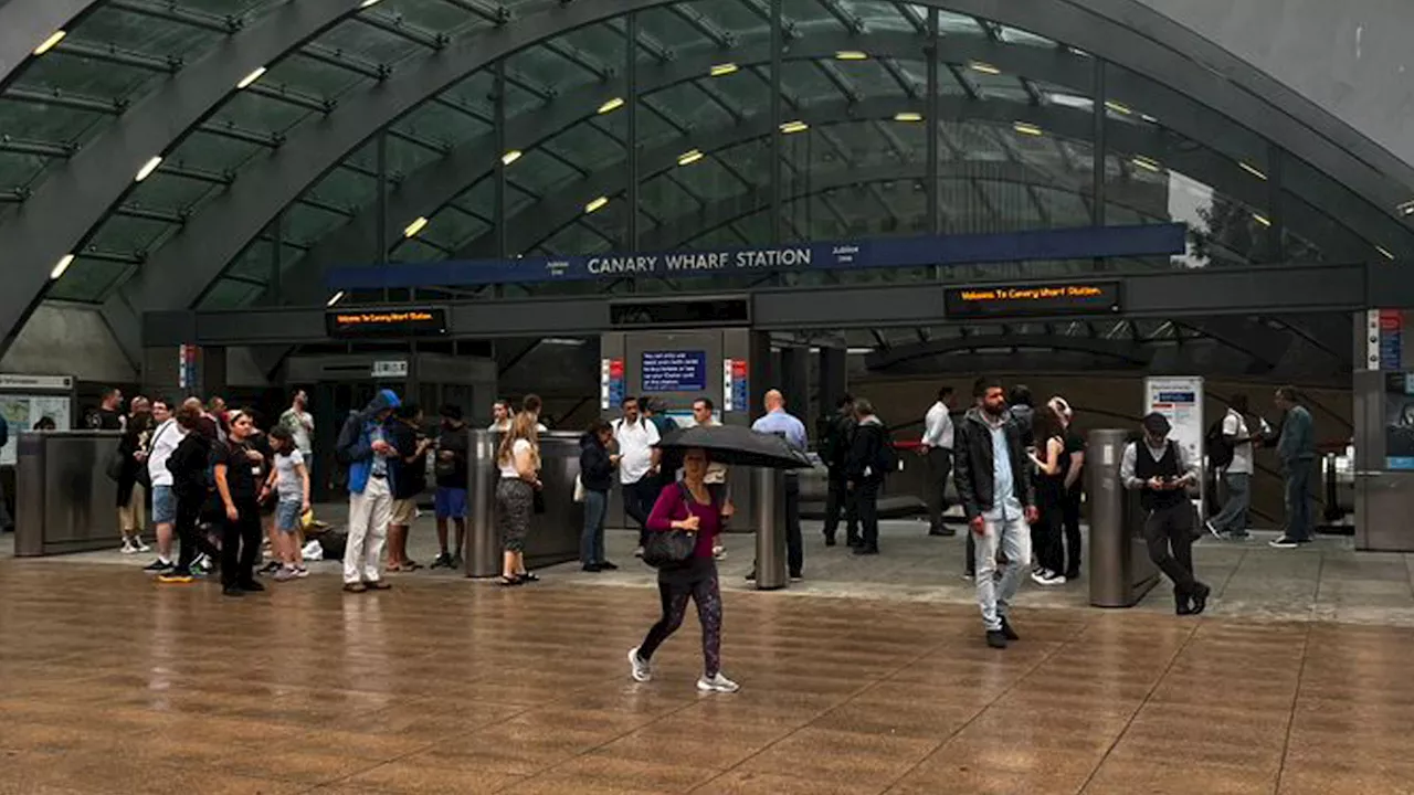 Canary Wharf tube station alert as dozens of passengers seen running and police shout ‘get out quick’...