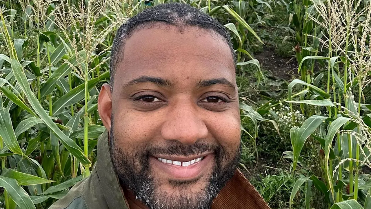 JB Gill shows off HUGE garden at £2m farmhouse that looks like a park – after it’s revealed he’s signed up...