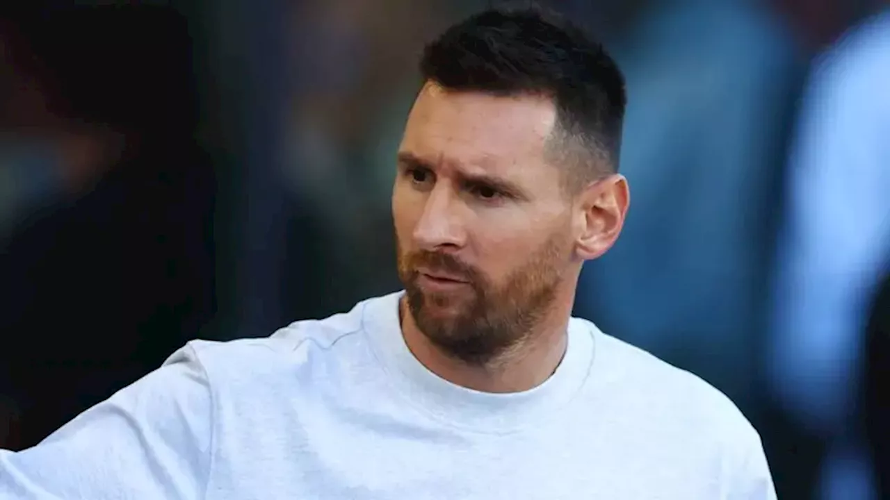 Vandalizan mansión de Lionel Messi por parte de un grupo activista