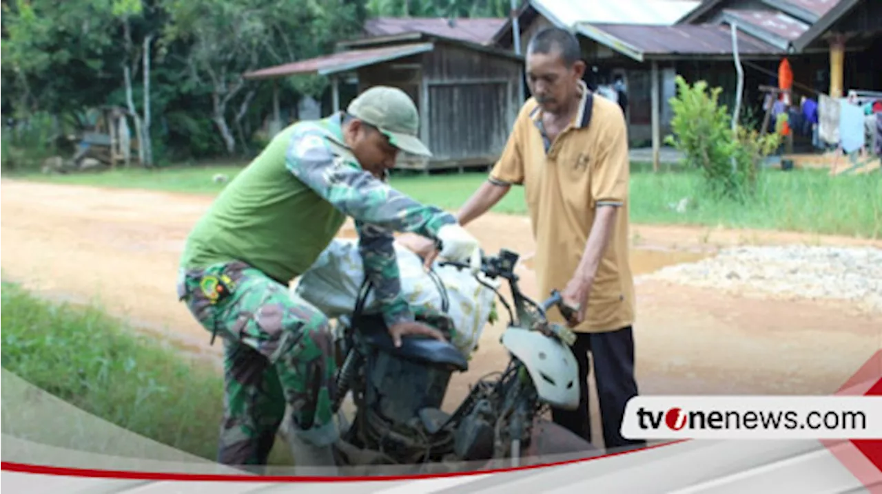 Program TNI Manunggal Membangun Desa ke-121, Kodim 1008 Tabalong Bantu Perbaiki Motor Warga Kasiau Raya