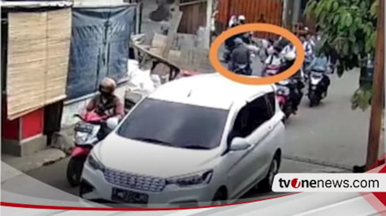 Video CCTV Pelajar Dibacok Pakai Penggaris Terungkap, Siswa SMK PGRI di Kalideres Ditangkap Polisi, Begini Kronologinya