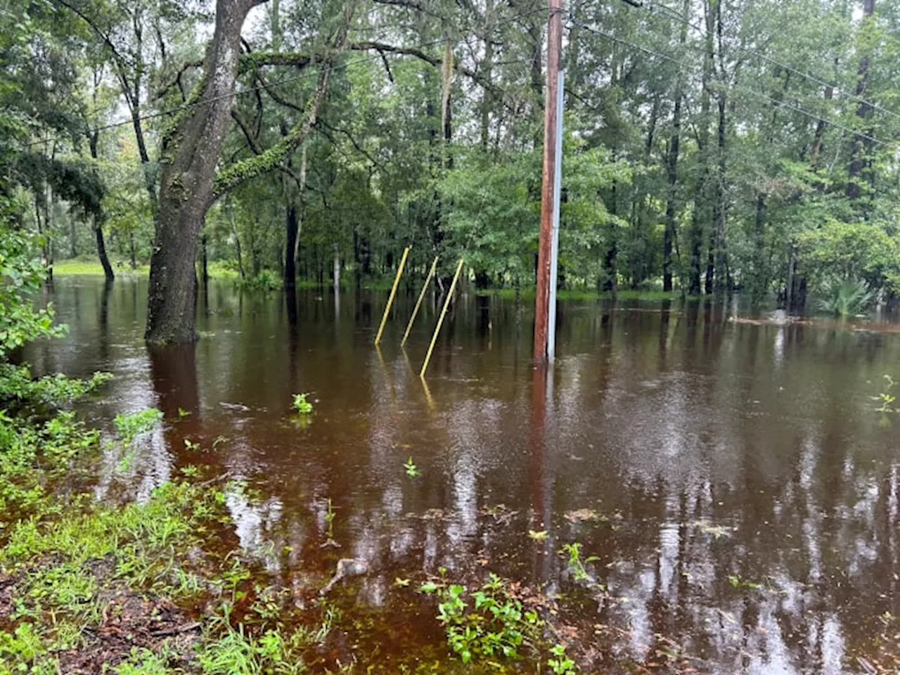 Minor to moderate flooding in Clay County as Black Creek swells from Tropical Storm Debby