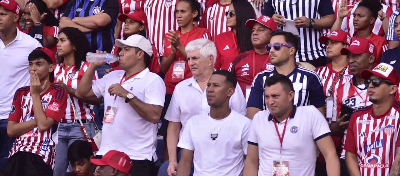 "No puedo creer esto”, la reacción de Comesaña al ver a Junior con uniforme blanco