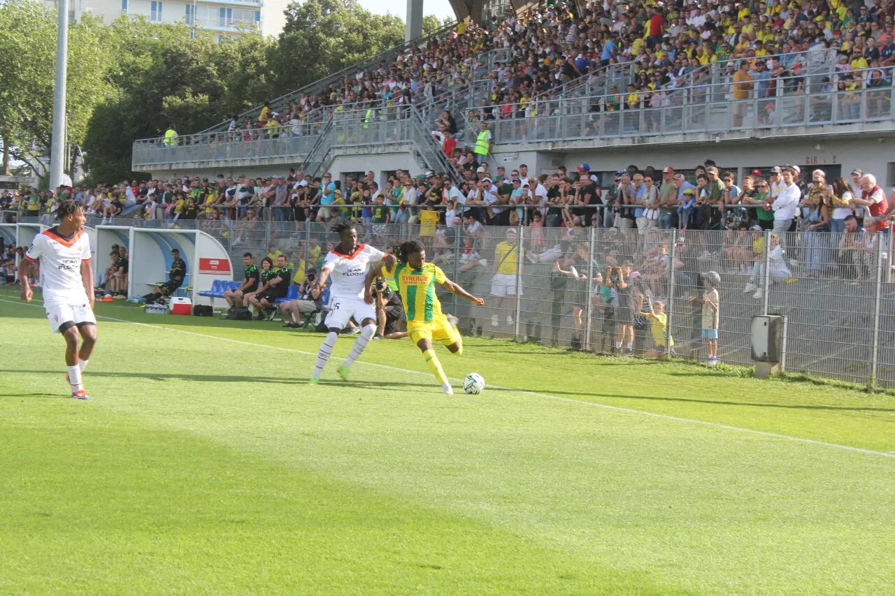 Football : Jean-Kévin Duverne taille patron avec le FC Nantes à Saint-Nazaire