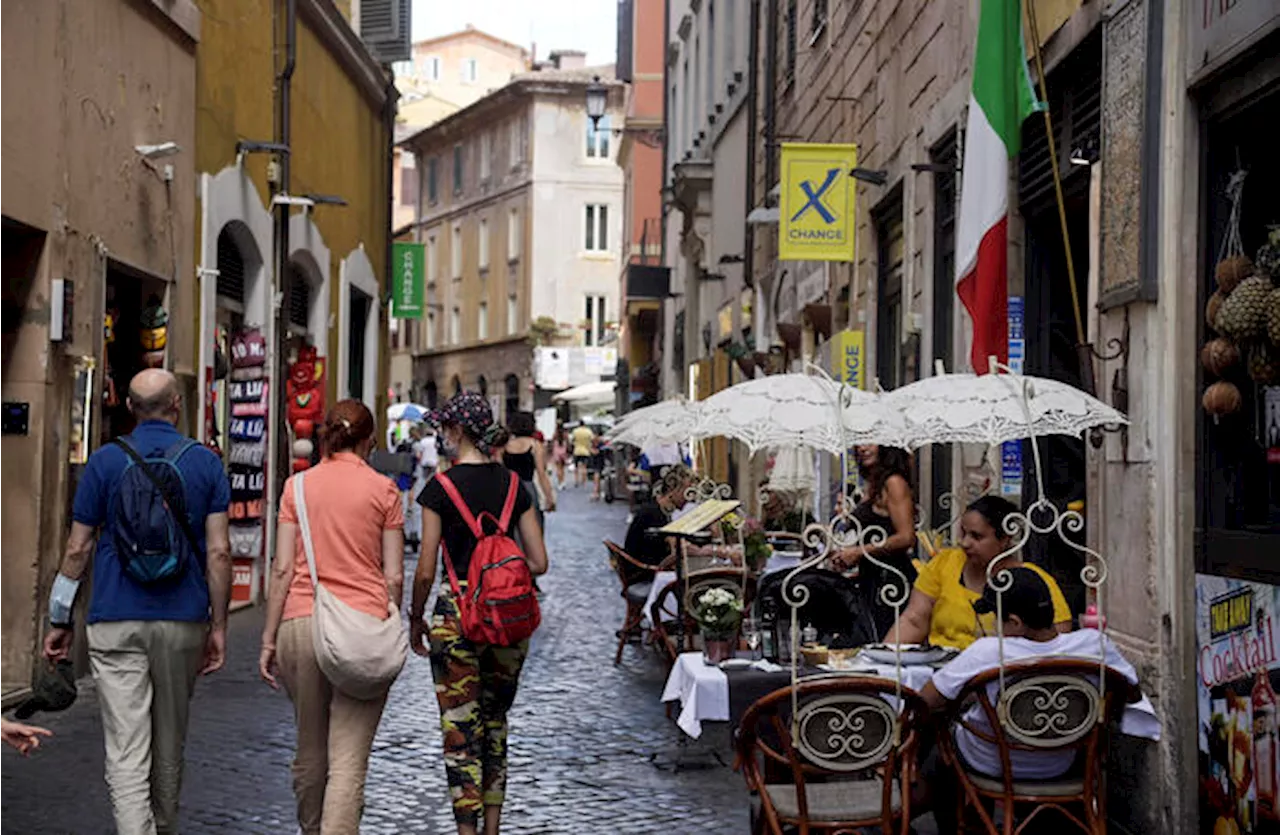 Unioncamere, ad agosto assunzioni in crescita del 7,5%