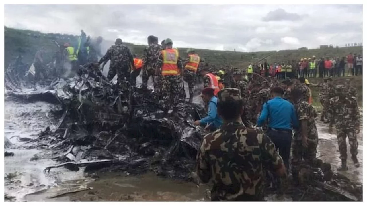 Helicopter Crash: नेपाल में हेलिकॉप्टर दुर्घटनाग्रस्त, काठमांडू से उड़ने के बाद पहाड़ी से टकराया; पांच की मौत