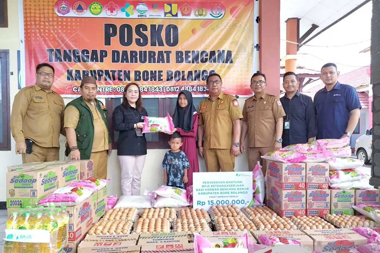 BPJS Ketenagakerjaan Gorontalo serahkan bantuan bagi korban bencana