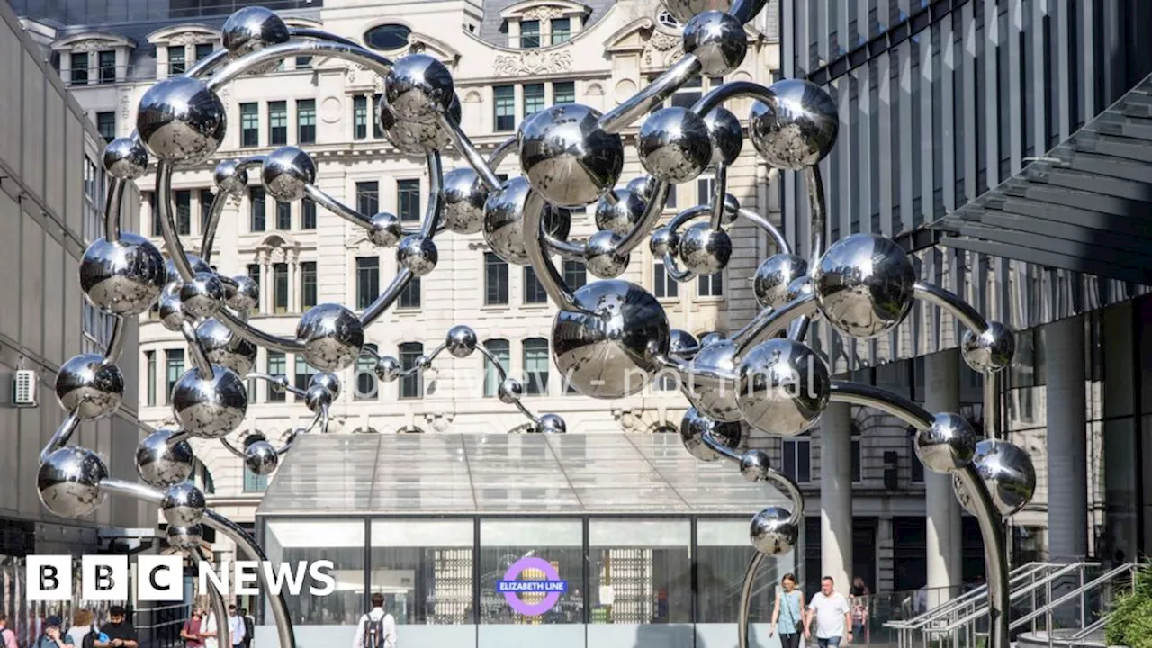 Elizabeth line: Liverpool Street station gets polka dot artwork