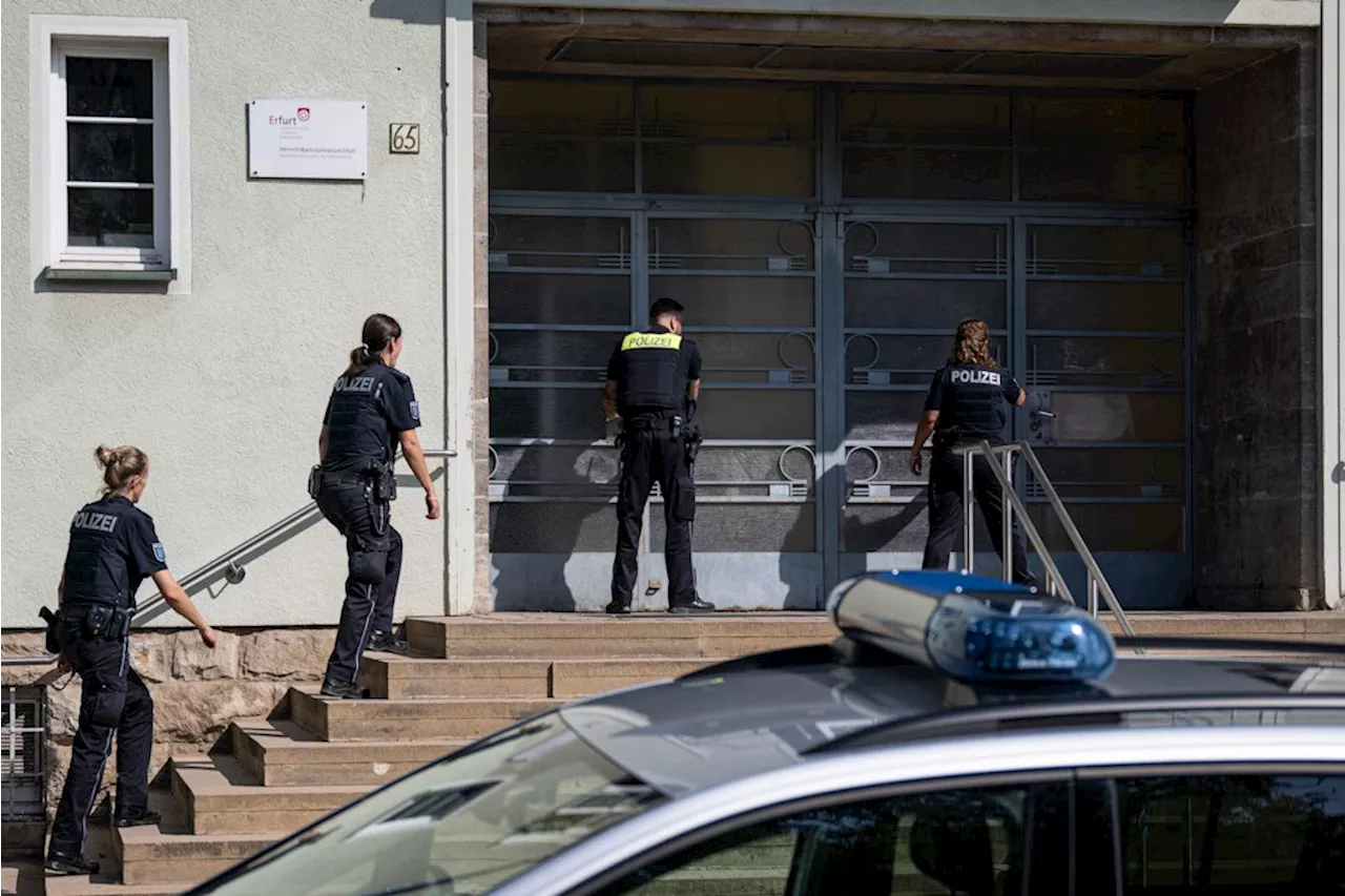 Bombendrohungen in Sachsen und Thüringen: Polizeieinsätze an mehreren Schulen