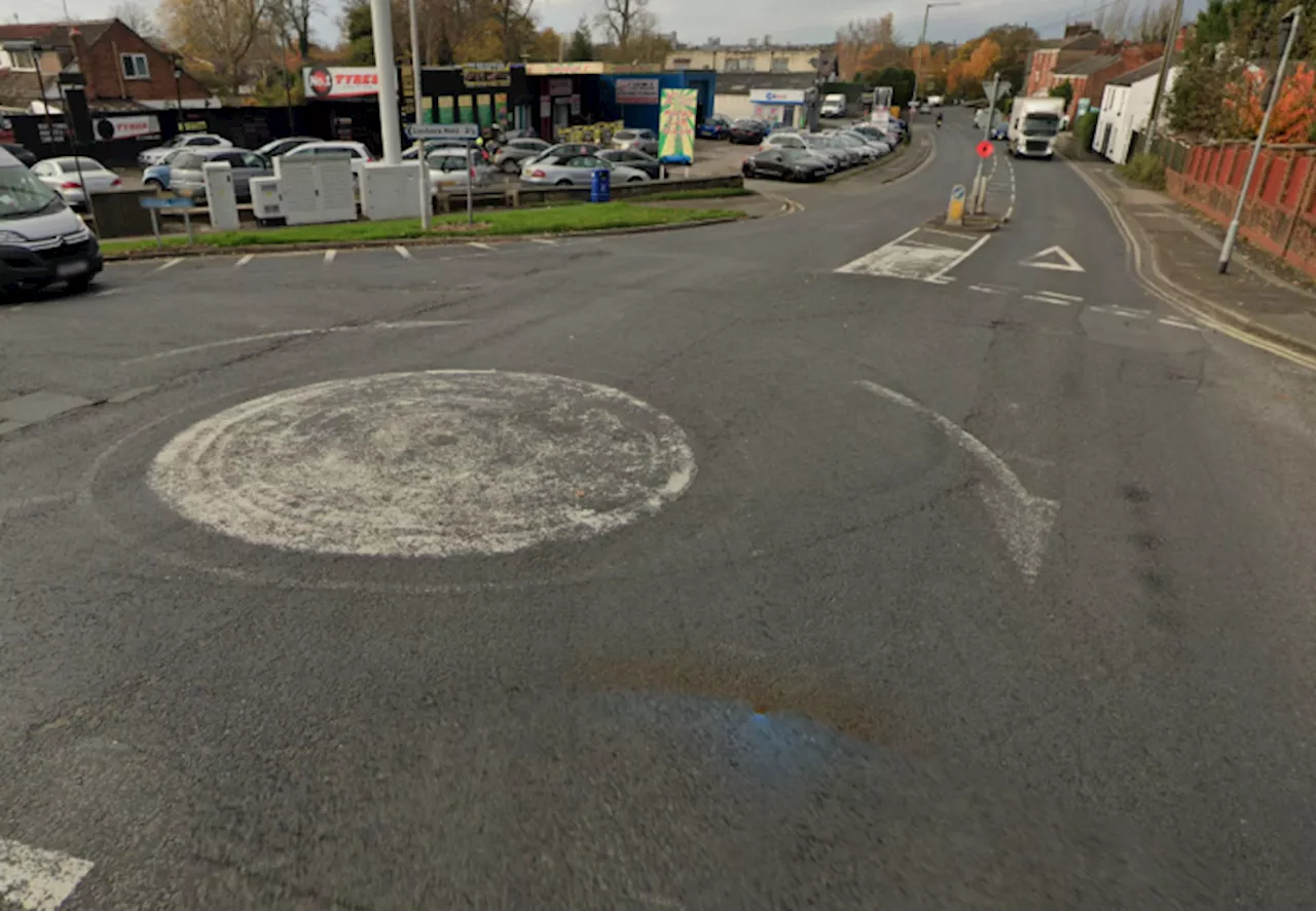 Man, 52, dies in hospital after e-bike crash in Walton-le-Dale at foot of Chorley Road hill