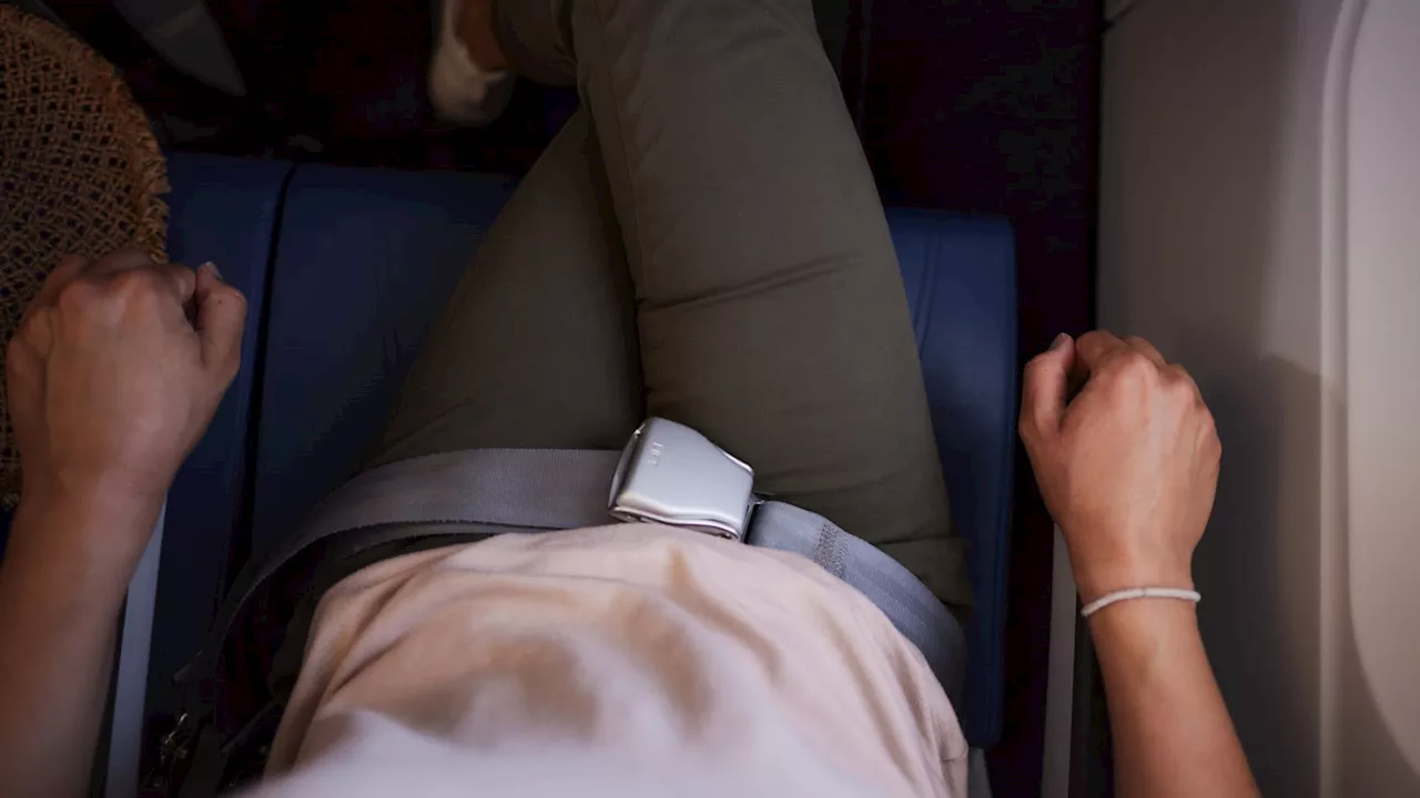 An airline now allows women to avoid sitting next to men. Here's how travelers are reacting