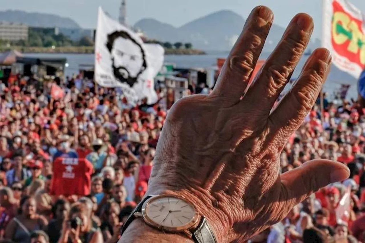 TCU decide que Lula pode ficar com relógio que ganhou de presente no primeiro mandato