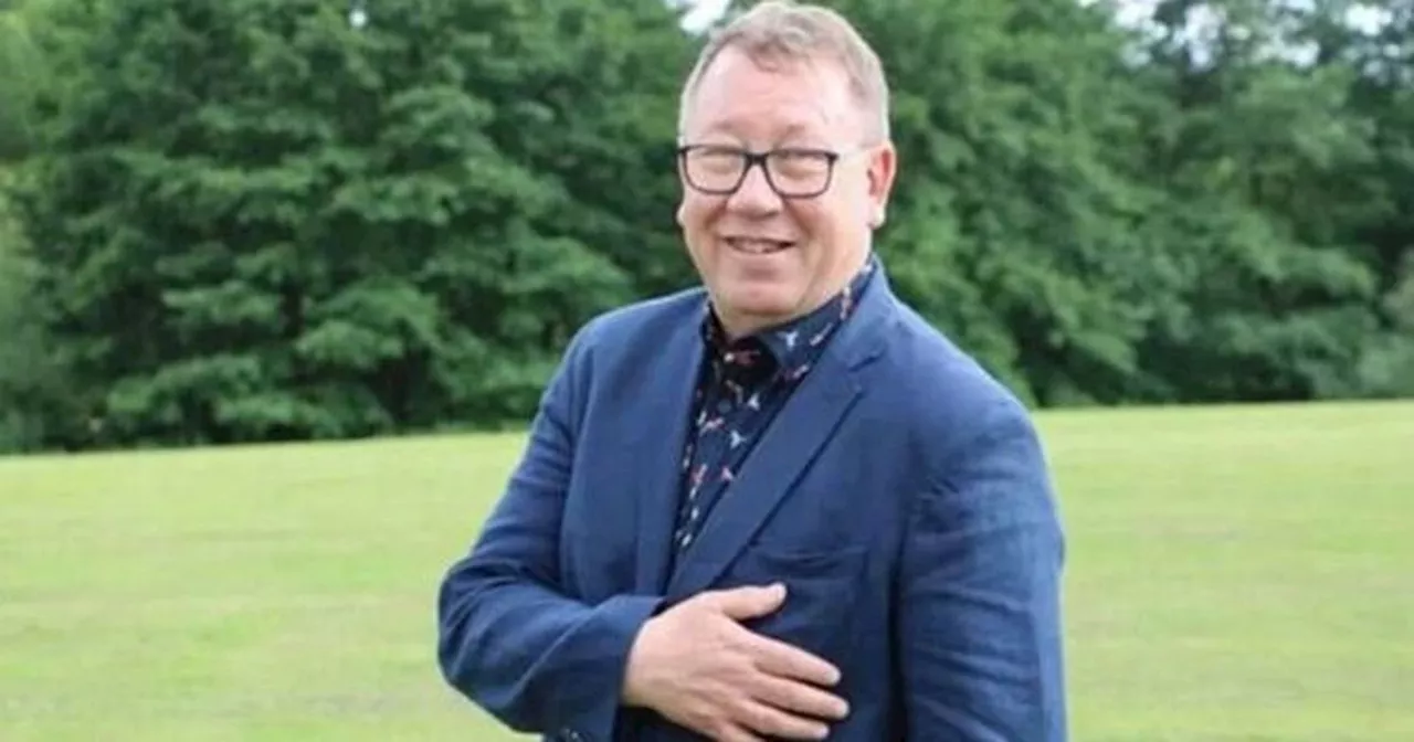 Inside Bargain Hunt expert Mark Stacey's life and career off screen