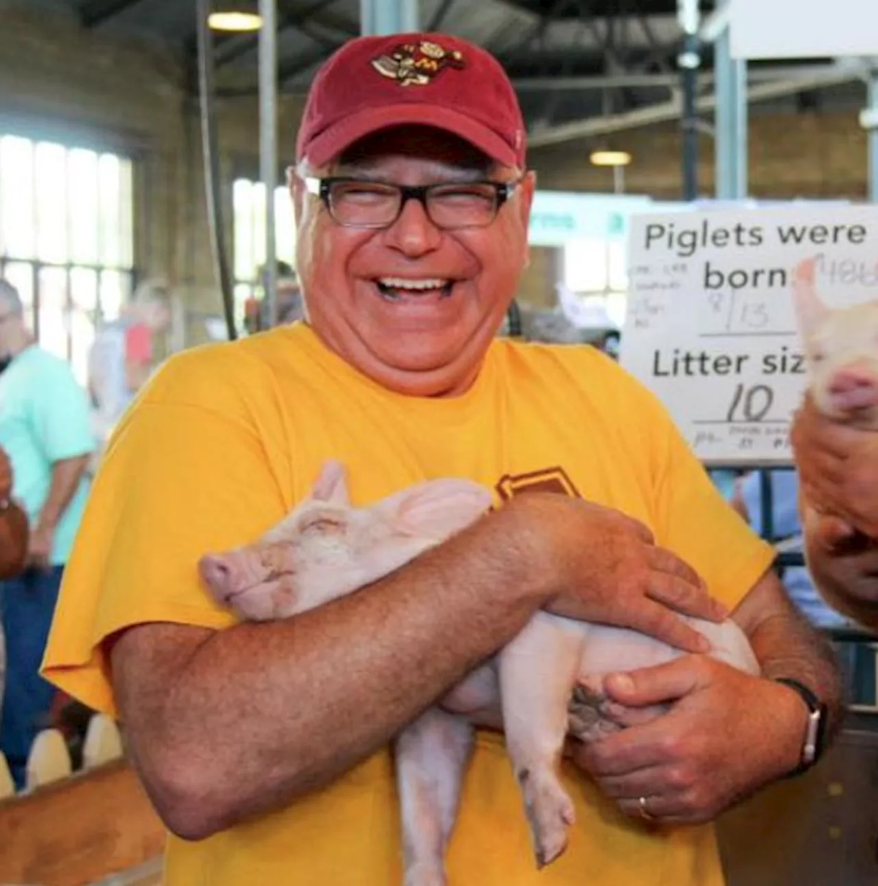 Tim Walz, Sozialist mit Hemdsärmeln