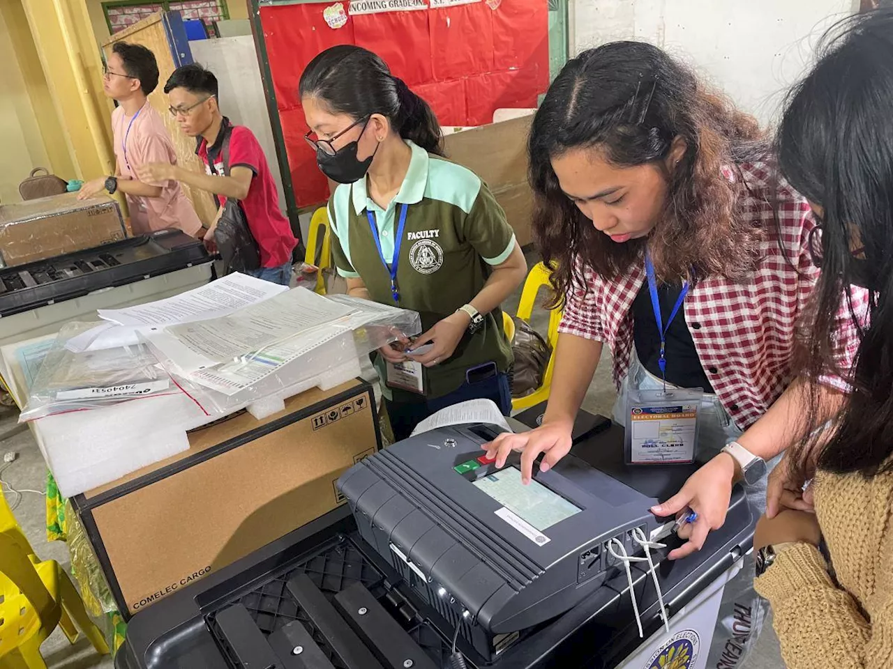 Comelec plans to donate old VCMs to DepEd