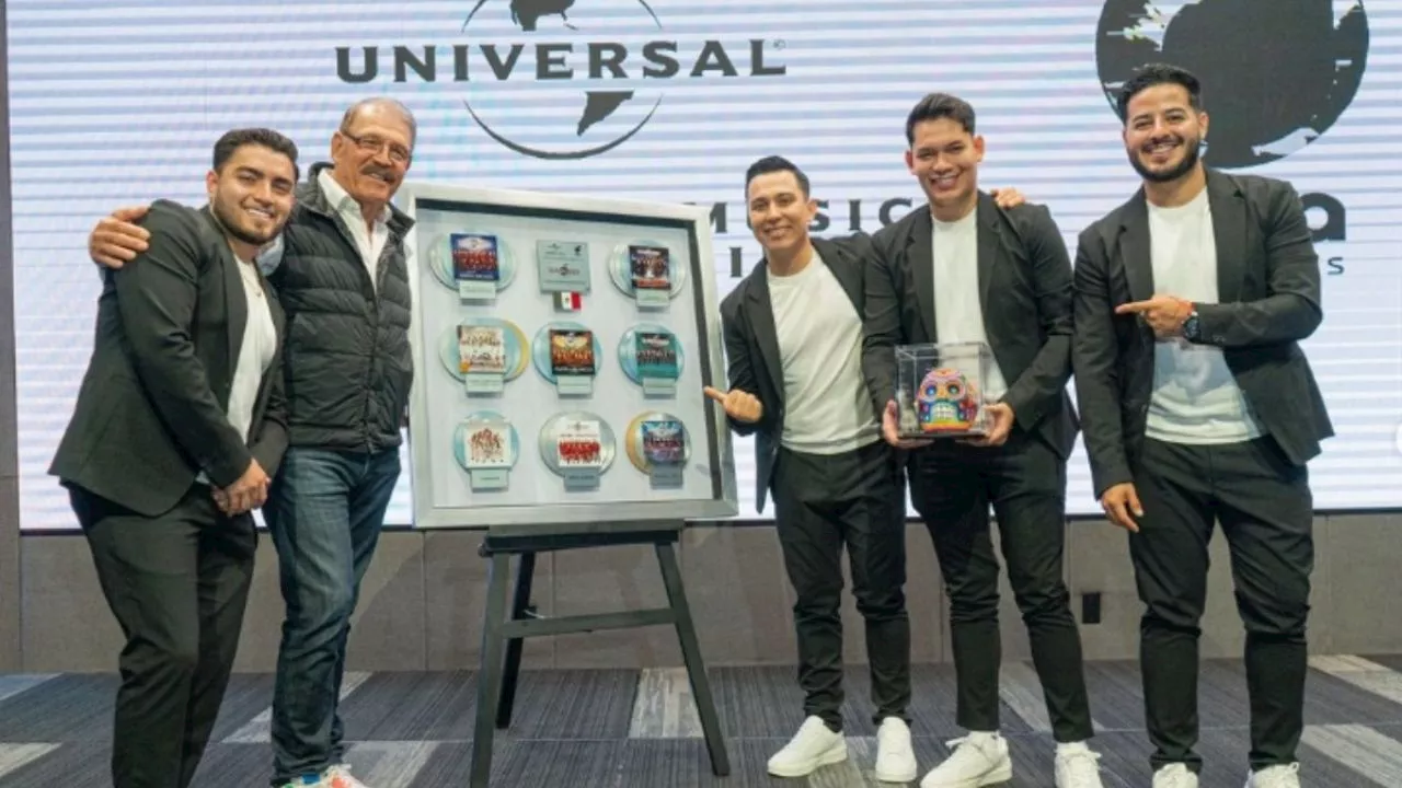 La Arrolladora Banda El limón recibe importante reconocimiento y fanáticas los sorprenden