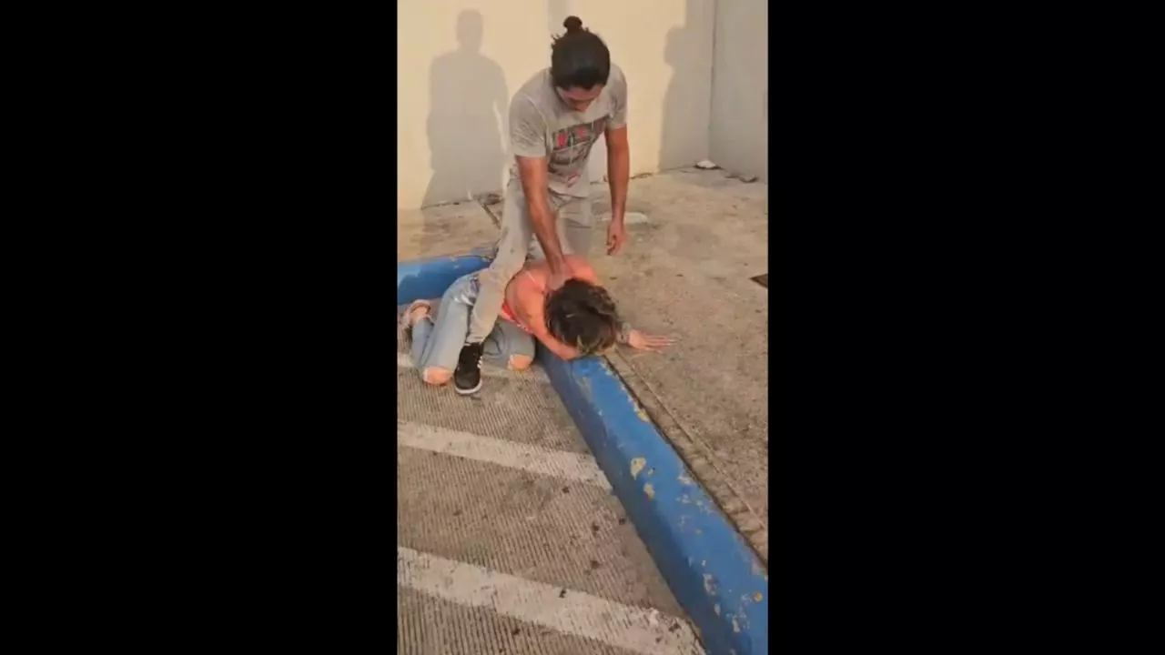 VIDEO: Captan a sujeto golpeando a su expareja en Tamaulipas frente a testigos y nadie interviene