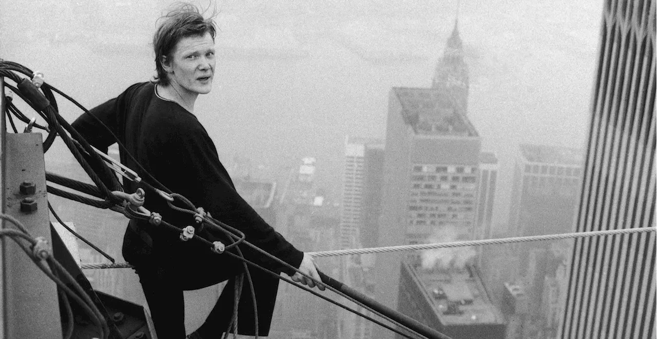 La spettacolare traversata tra le Torri gemelle di Philippe Petit