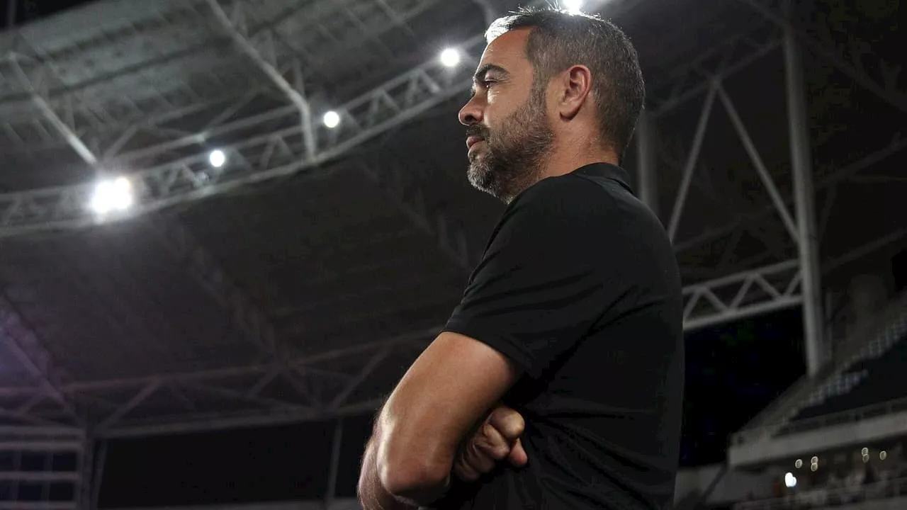 Técnico do Botafogo, Artur Jorge abre o jogo sobre situação de Damián Suárez