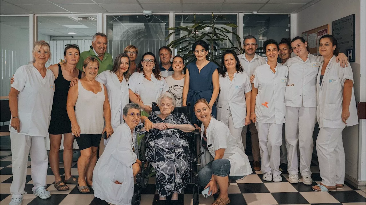 Cent bougies pour Marie-Thérèse Durand à l'Ehpad Le Rayon de soleil à La Ciotat