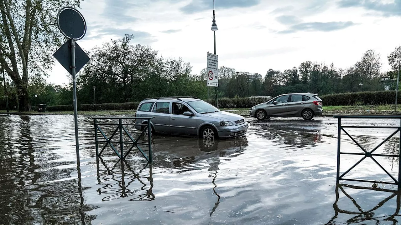 Tempesta di fulmini e pioggia su Milano e Torino