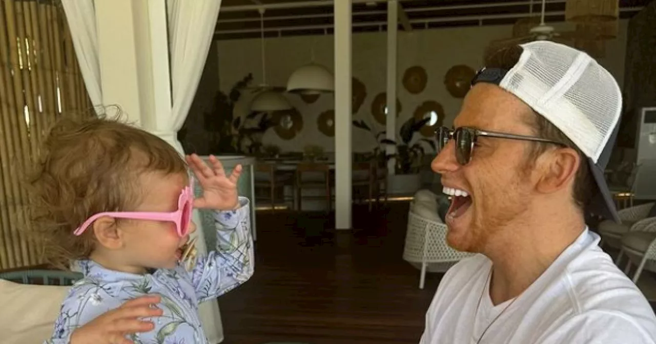 Joe Swash delights fans with holiday update as Stacey Solomon goes silent