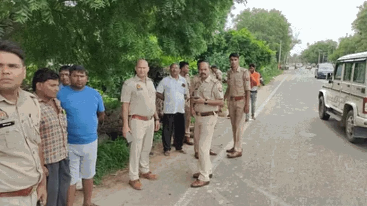 आगरा में बेकाबू कैंटर ने बाइक सवारों को कुचला, भाई-बहन और मां की दर्दनाक मौत