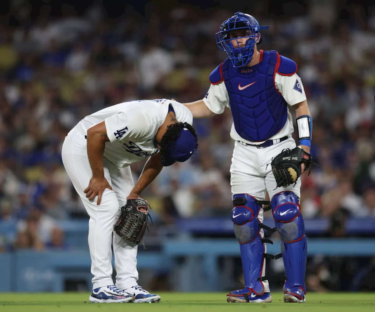 Phillies defeat Dodgers 6-2 after earthquake felt during the game, Brusdar Graterol lost for season with injury