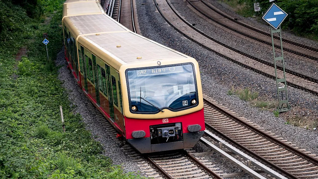 Berlin & Brandenburg: Züge rollen nach mutmaßlichem Brandanschlag wieder nach Plan