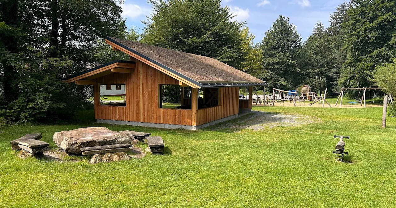 Altenbekener Waldhütte im Driburger Grund ist fertig