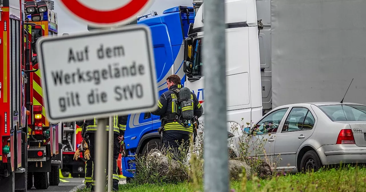 Einsatz der Feuerwehr: Filteranlage bei Bielefelder Unternehmen in Brand geraten