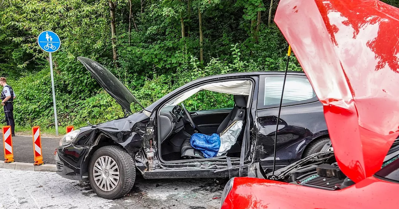 Herforder Straße in Bielefeld nach schwerem Unfall eine Stunde lang blockiert