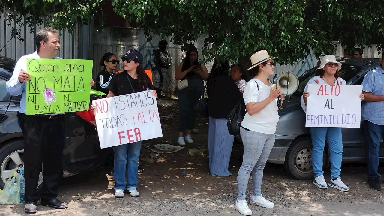 Reanudan audiencia por feminicidio de Fernanda en medio de manifestaciones