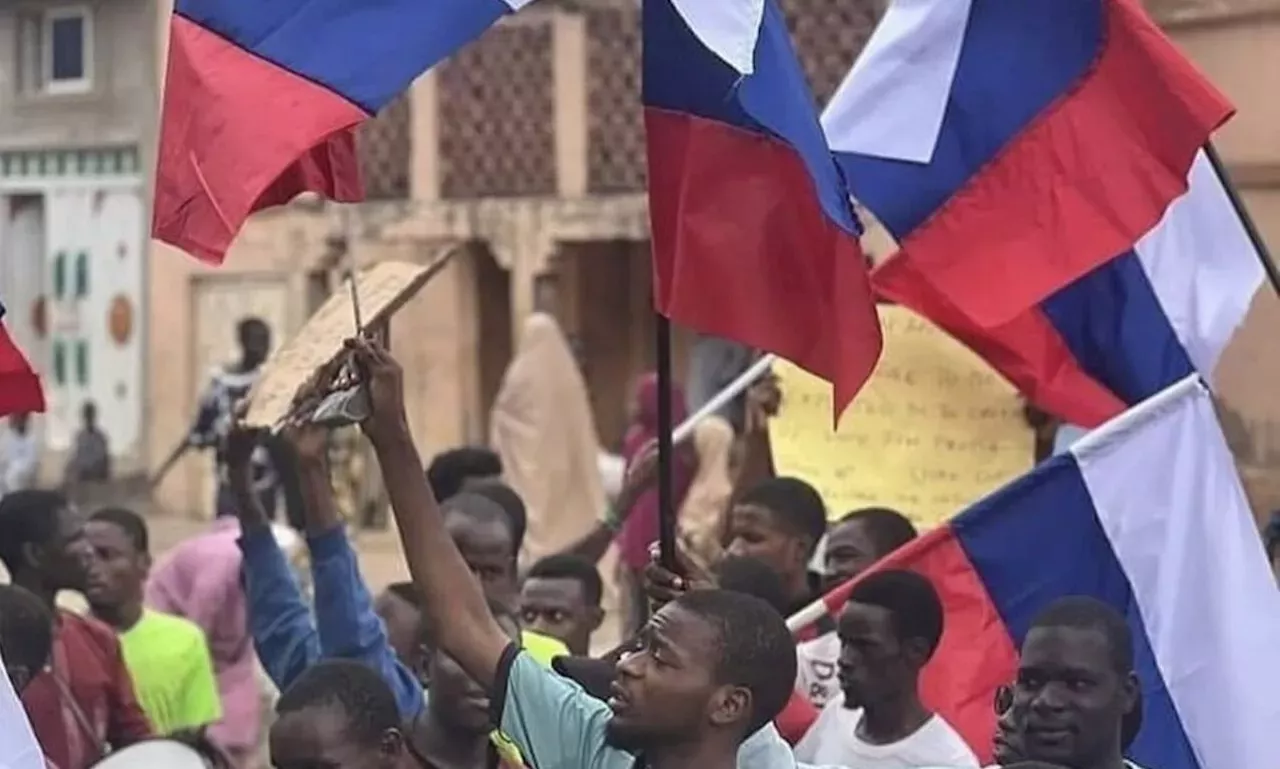 #EndBadGovernance: Kano Protesters Speak About Waving Russian Flags ...