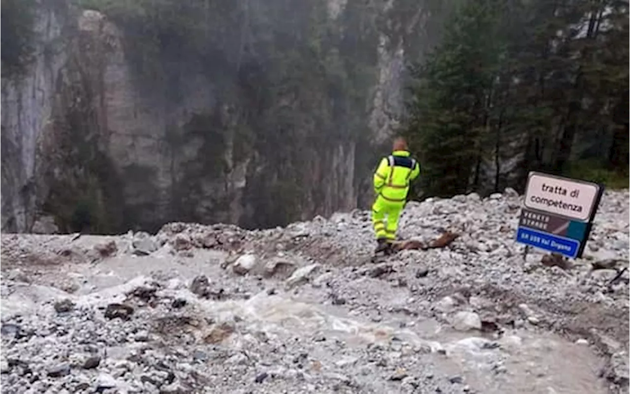 Maltempo, due frane tra Friuli Venezia Giulia e Veneto: strade interrotte